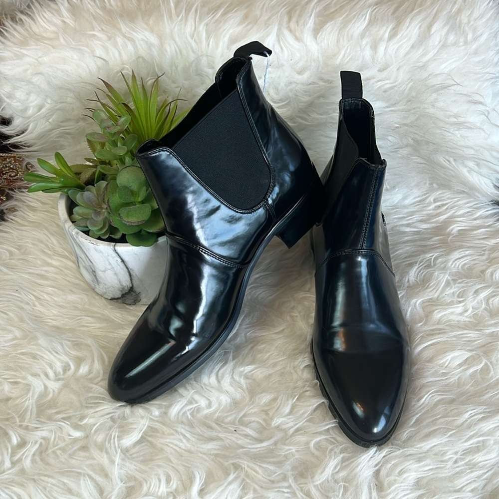 Matt & Nat Alton Men’s Black Pointed Toe Vegan Chelsea Boots Size 41